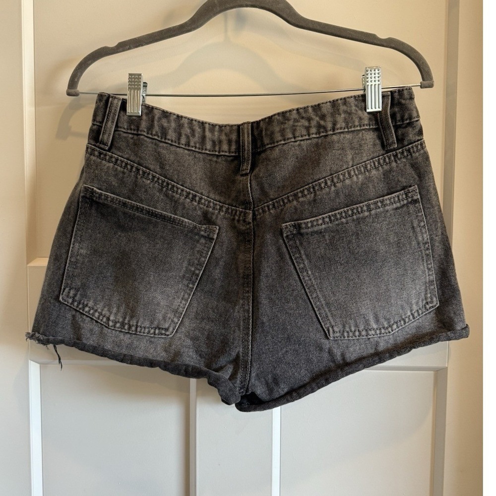 Refuge Denim Distressed Shorts Women's 5 Juniors Black Destructed trendy - Picture 2 of 4